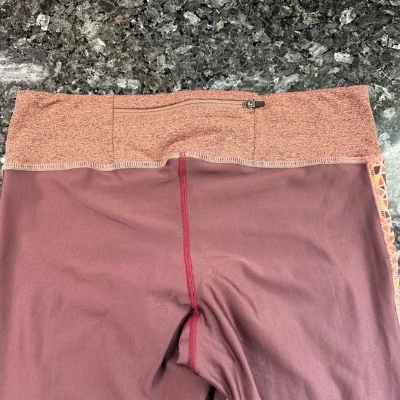 MAAJI SWING TERRAIN Leggings Workout Yoga Athletic Size Large L - Picture 8 of 13